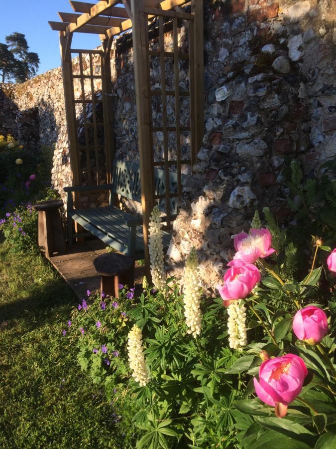 Dairy Cottage Cockley Cley Εξωτερικό φωτογραφία